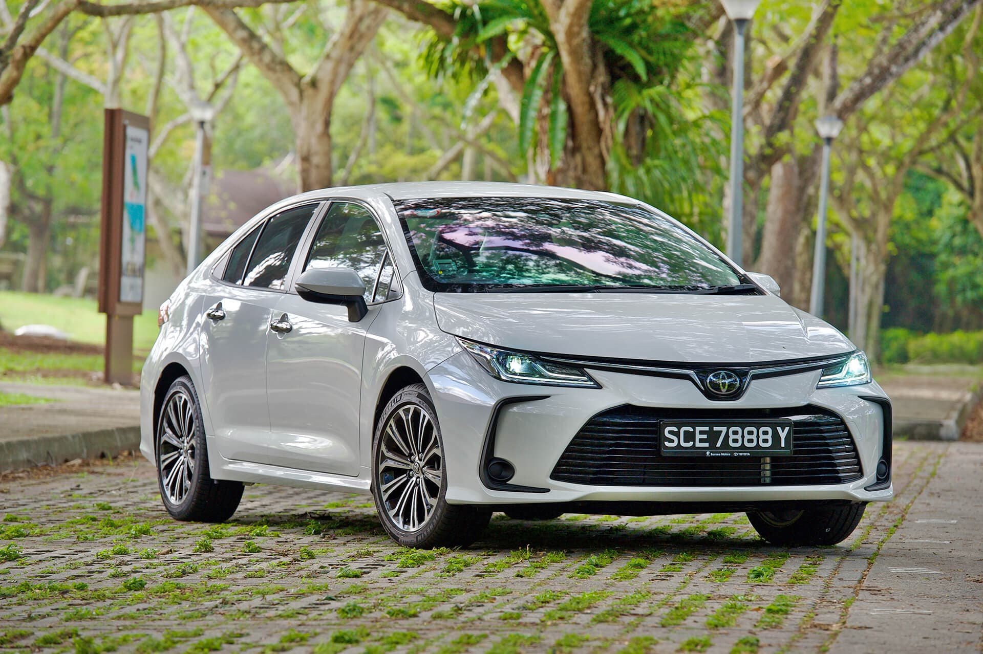 Toyota Corolla Altis